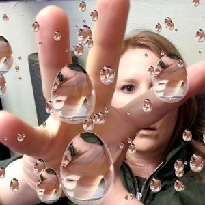 Meet your Posher, Lorie